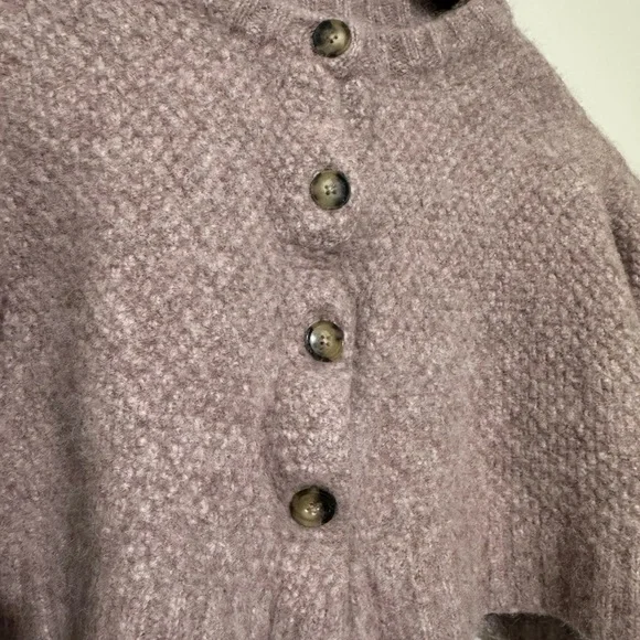 Velvet by Graham & Spencer Lavender Cropped Button Cardigan Shrunken Large - Picture 4 of 11